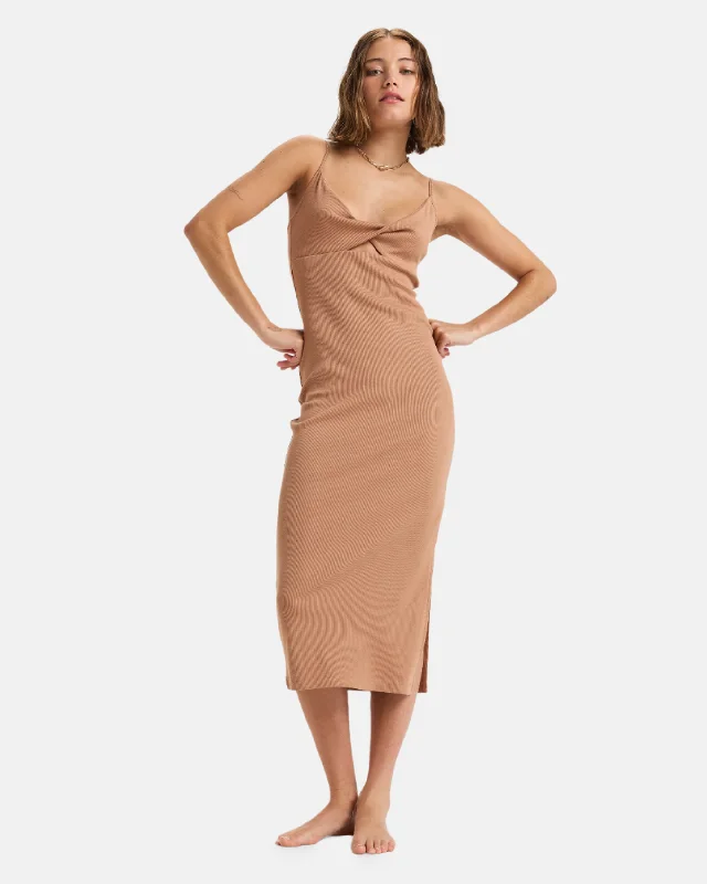 Cozy Fit Wear Wavey Lady Midi Dress - Camel