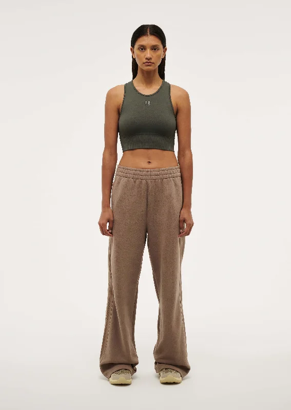 Fashion And Simplicity ADVENTURE TRACK PANT IN TAUPE