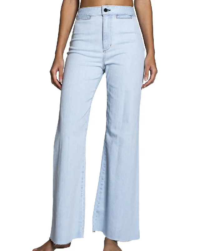 Casual Ease Brighton Crop Jean in Bleach