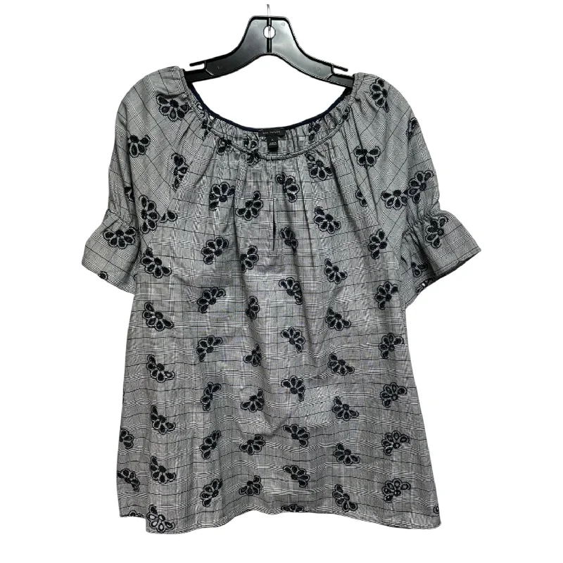 Luxury Customization Top Short Sleeve By Ann Taylor In Blue & Grey, Size: Xl